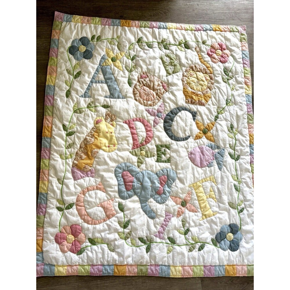 Vtg Baby Quilt Wall Hanging Pastel Gingham Lion Giraffe Fish Elephant Alphabet